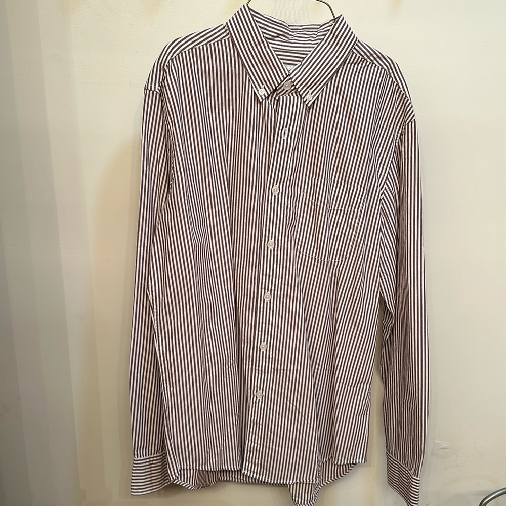American Eagle Button-up